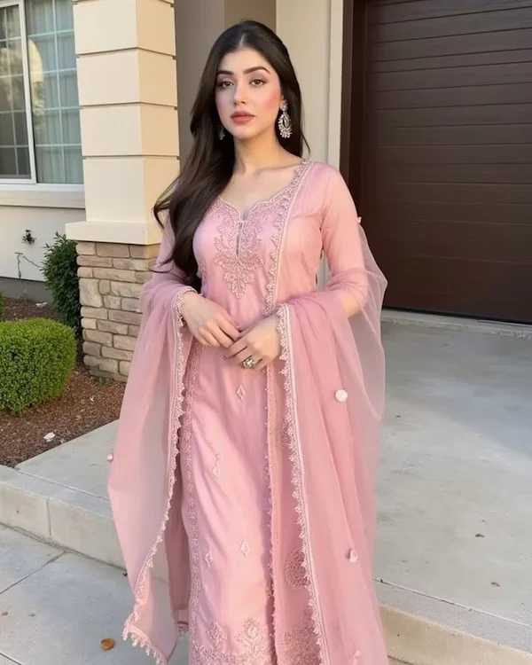 Call Girls in Lahore